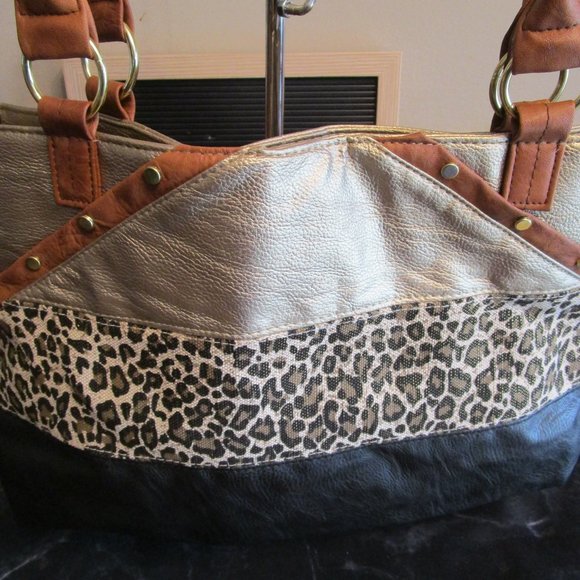 Payless Shoesource Vinyl Cheetah Print Purse - Picture 2 of 8